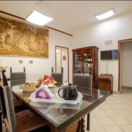 Luci Di S. Chiara Nápoles